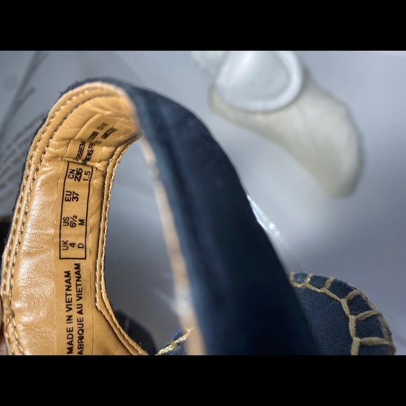 Clarks Artisan Navy Blue Leather Petrina - Picture 8 of 8